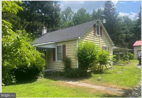 61 Mabry St, Mertztown, PA 19539