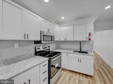 Kitchen - 1540 Moss St, Reading, PA 19604 photo 3 of 3