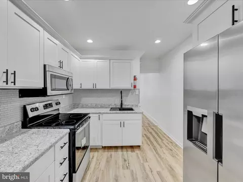 Entry Way - 1540 Moss St, Reading, PA 19604 photo 1 of 2