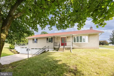 322 Shartlesville Rd, Mohrsville, PA 19541
