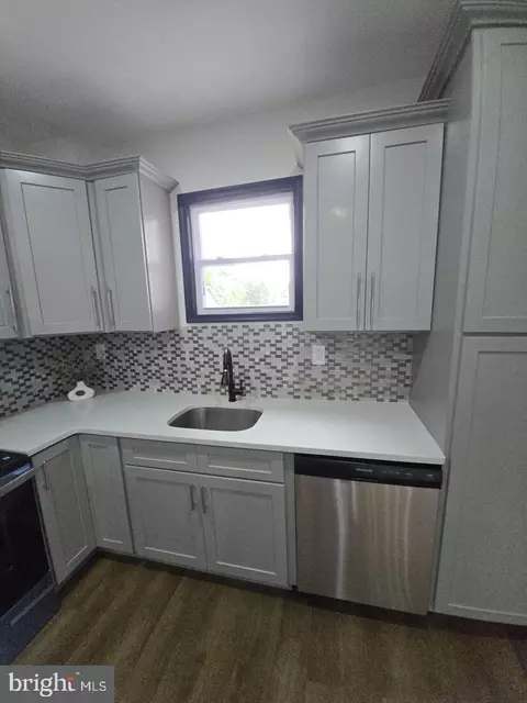 Kitchen - 27 Mull, Reading, PA 19605 photo 1 of 3