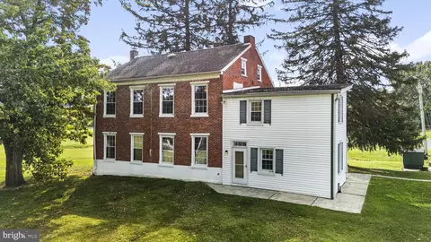 1302 Garfield Rd, Mohrsville, PA 19541