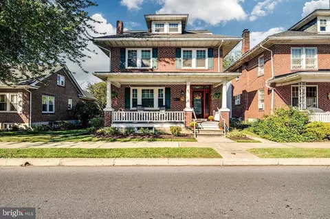 204 Woodside Ave, Reading, PA 19609