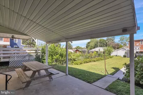 Exterior - 203 W Broad St, Reading, PA 19607 photo 3 of 6