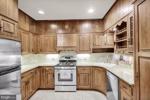 Kitchen - 203 W Broad St, Reading, PA 19607 photo 2 of 2