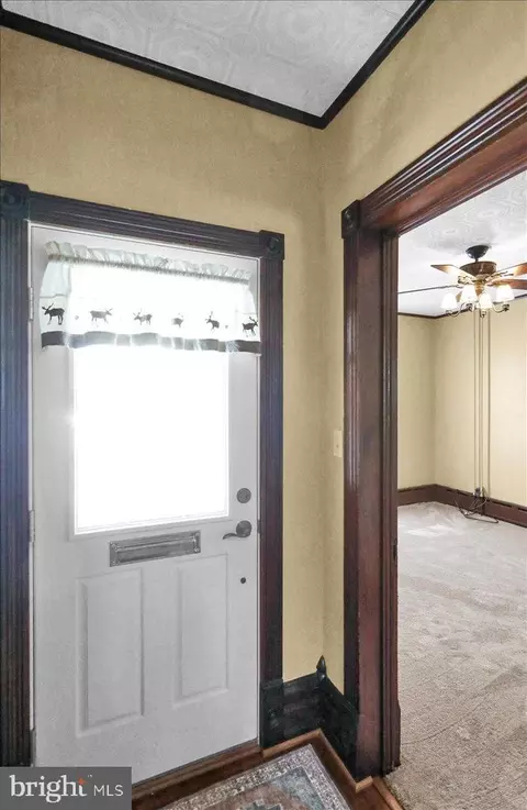 Entry Way - 203 W Broad St, Reading, PA 19607 photo 6 of 10