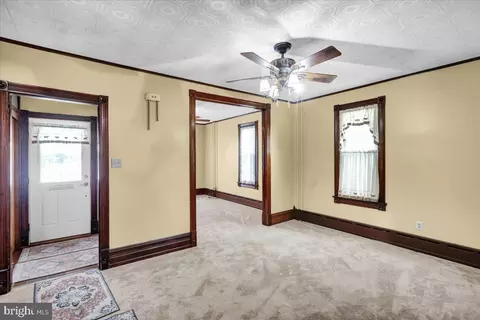 Entry Way - 203 W Broad St, Reading, PA 19607 photo 3 of 10