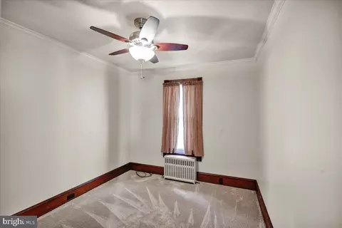 Bedroom - 203 W Broad St, Reading, PA 19607 photo 2 of 5