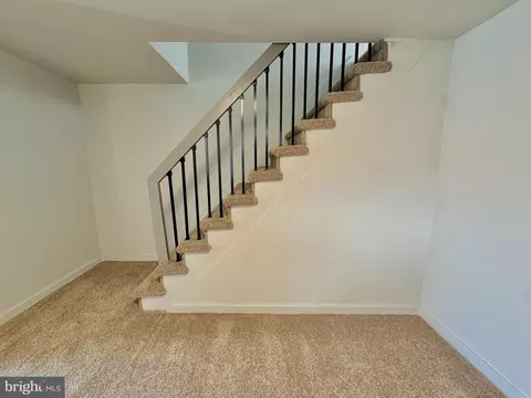 Living - 131 Park Ave, Shillington, PA 19607 photo 3 of 3