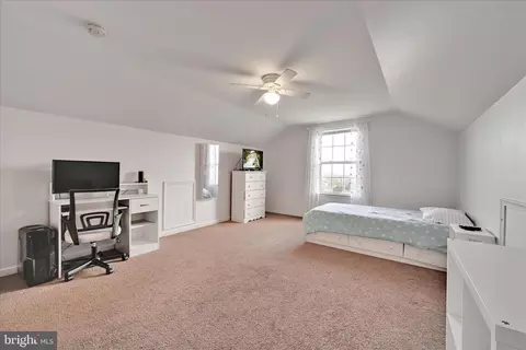 Bedroom - 217 Longview Dr, Reading, PA 19608 photo 3 of 5