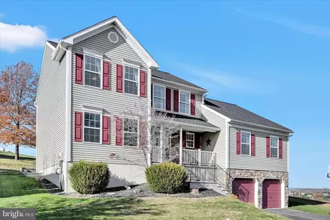Exterior - 217 Longview Dr, Reading, PA 19608 photo 2 of 7