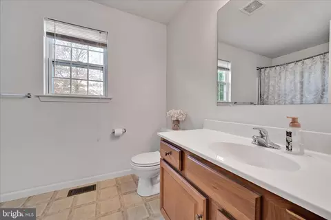 Bath - 217 Longview Dr, Reading, PA 19608 photo 2 of 3