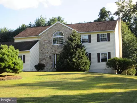 12 Lehland Dr, Boyertown, PA 19512
