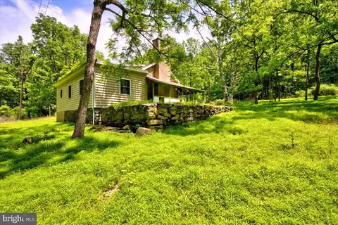 16 Birch Dr, Barto, PA 19504 photo 10