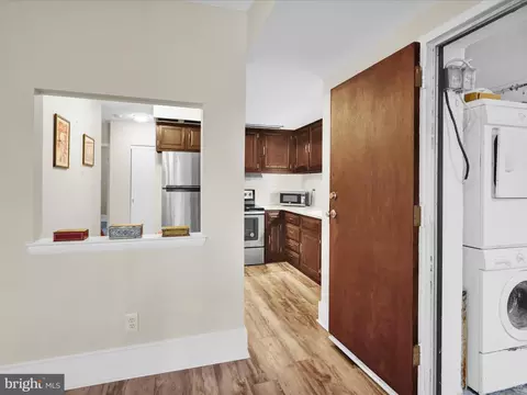 Entry Way - 4 Fairway Rd #D, Reading, PA 19607 photo 2 of 4