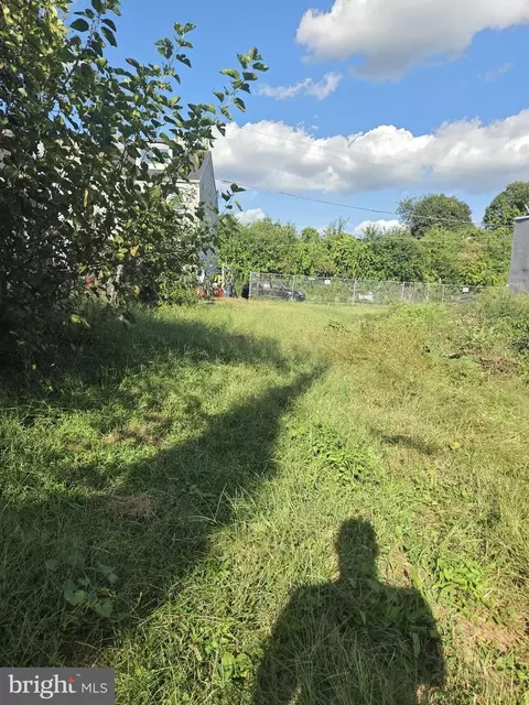 20 Neversink St, Reading, PA 19602