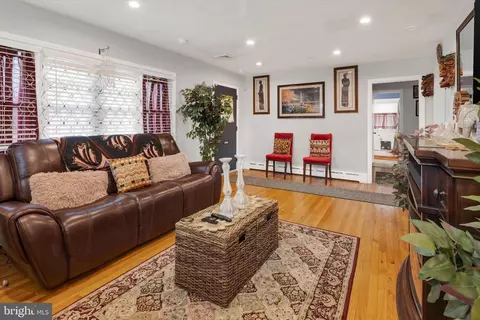 Living - 1410 Cortland Ave, Reading, PA 19607 photo 1 of 2
