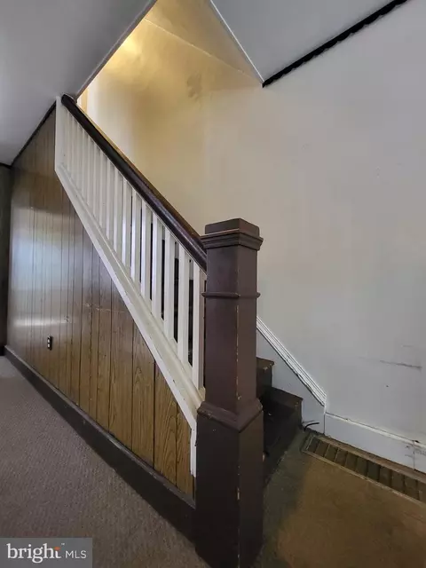 Entry Way - 1216 Spring St, Reading, PA 19604 photo 7 of 9