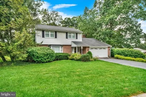 223 Seidel St, Reading, PA 19606
