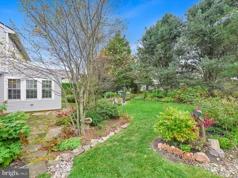 2602 Andrew Dr, Sinking Spring, PA 19608 photo 8