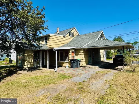 895 Pleasant Hill Rd, Fleetwood, PA 19522