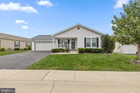 74 Middlemarch Rd, Douglassville, PA 19518