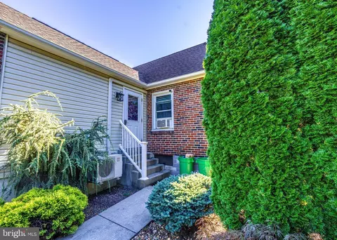 Exterior - 110 Chestnut St, Reading, PA 19607 photo 4 of 5