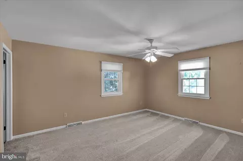 Bedroom - 802 Apple Dr, Reading, PA 19610 photo 3 of 7