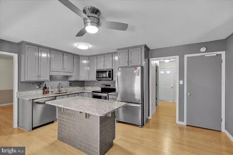 Kitchen - 802 Apple Dr, Reading, PA 19610 photo 2 of 3