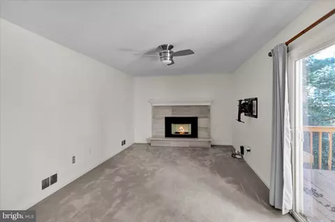 Living - 802 Apple Dr, Reading, PA 19610 photo 3 of 5