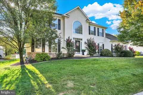9 Hidden Brook Way, Reading, PA 19608
