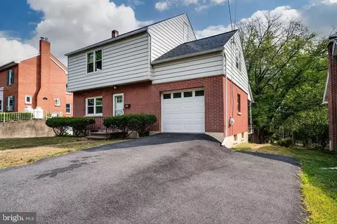 305 N 5th St, Hamburg, PA 19526