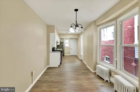 Entry Way - 1323 Walnut St, Reading, PA 19604 photo 5 of 11
