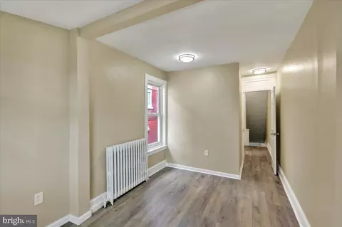 Entry Way - 1323 Walnut St, Reading, PA 19604 photo 9 of 11