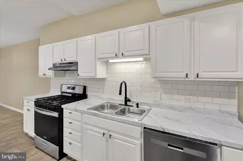 Other - 1323 Walnut St, Reading, PA 19604 photo 3 of 10