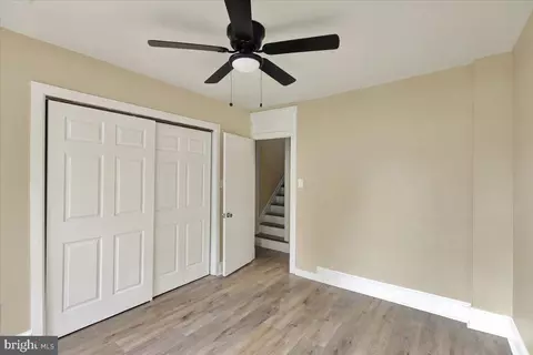 Entry Way - 1323 Walnut St, Reading, PA 19604 photo 10 of 11