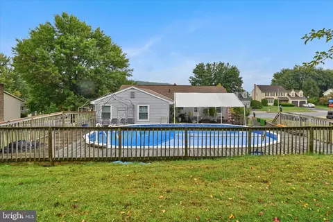 Exterior - 118 Charles Blvd, Sinking Spring, PA 19608 photo 3 of 8