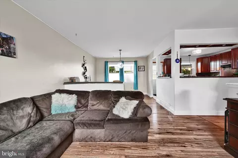 Entry Way - 118 Charles Blvd, Sinking Spring, PA 19608 photo 1 of 4