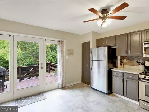 21 Warwick Ct, Reading, PA 19606 photo 9