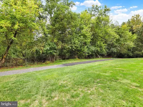21 Warwick Ct, Reading, PA 19606 photo 25