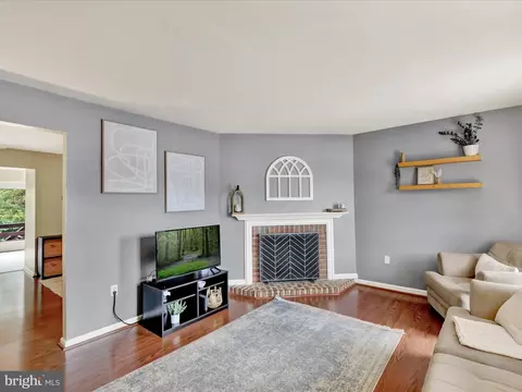 21 Warwick Ct, Reading, PA 19606 photo 3