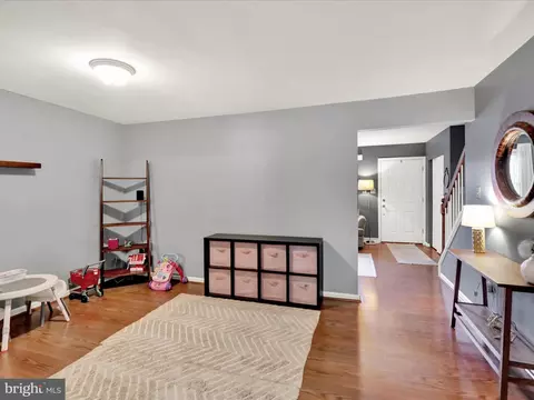 21 Warwick Ct, Reading, PA 19606 photo 7