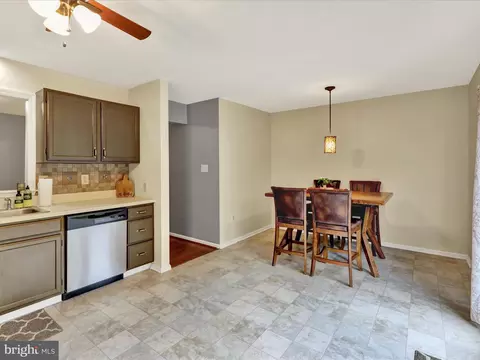 21 Warwick Ct, Reading, PA 19606 photo 10