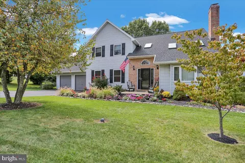 7502 Meadow Ln, Reading, PA 19606