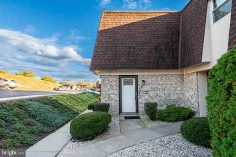 2 Alpine Ct #C2, Reading, PA 19606