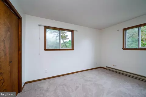 Bedroom - 1029 Crestview Ave, Reading, PA 19607 photo 6 of 9