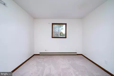 Bedroom - 1029 Crestview Ave, Reading, PA 19607 photo 7 of 9