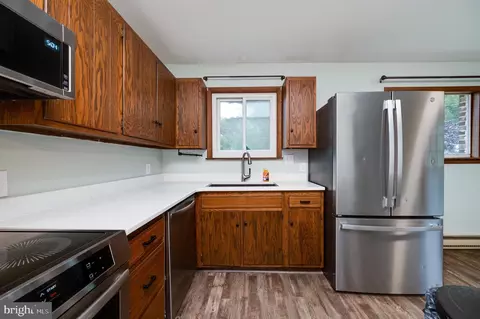 Kitchen - 1029 Crestview Ave, Reading, PA 19607 photo 5 of 5