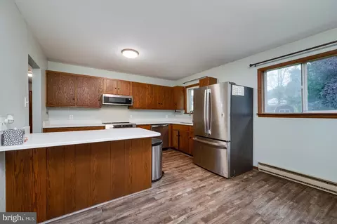 Kitchen - 1029 Crestview Ave, Reading, PA 19607 photo 2 of 5