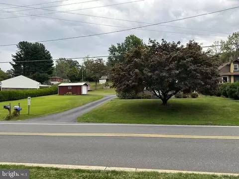 380 Old Lancaster Pike, Reading, PA 19607 photo 3